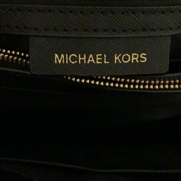 Michael Kors black leather purse - Picture 5 of 5